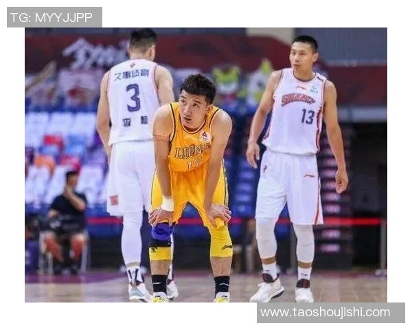 成都足球队以63分领跑总决赛积分榜展现强劲实力 成都足球队以63分领跑总决赛积分榜展现强劲实力