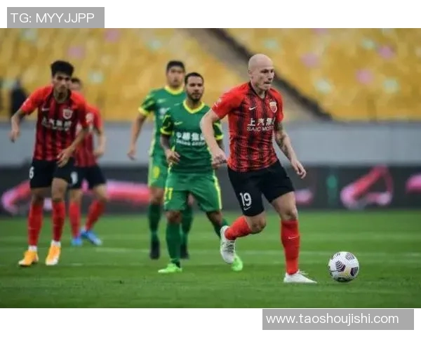 西安足球队强势领跑联赛积分榜以82分稳居第一 西安足球队强势领跑联赛积分榜以82分稳居第一