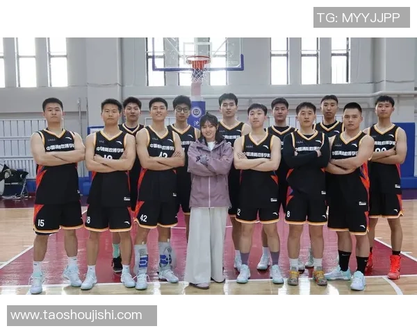 武汉篮球队在篮球团队协作排行榜中荣获第六名展现团队精神与实力 武汉篮球队在篮球团队协作排行榜中荣获第六名展现团队精神与实力