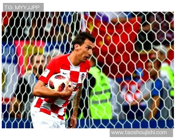 揭秘足球明星扒球鞋的幕后故事与趣闻分享 揭秘足球明星扒球鞋的幕后故事与趣闻分享